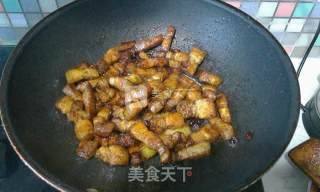 红糖红烧肉的做法步骤：7