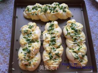 香葱芝士面包的做法步骤：12