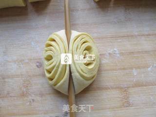 南瓜油盐卷的做法步骤：7