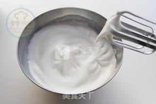 火龙果奶油蛋糕卷的做法步骤：7