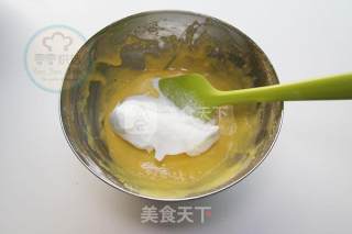 火龙果奶油蛋糕卷的做法步骤：8