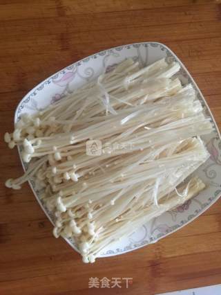 酱炒金针菇牛肉的做法步骤：2