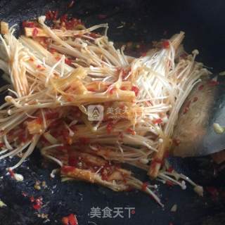 酱炒金针菇牛肉的做法步骤：4