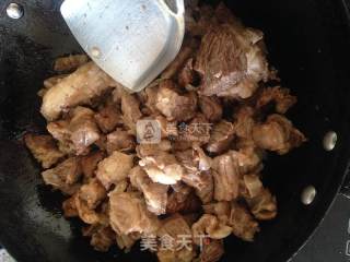 炖牛肉的做法步骤：7