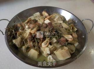 河蚌一锅鲜的做法步骤：9