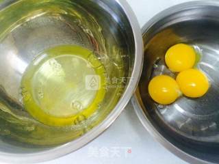 樱花抹茶蛋糕卷的做法步骤：2