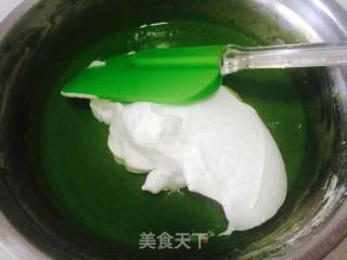 樱花抹茶蛋糕卷的做法步骤：10