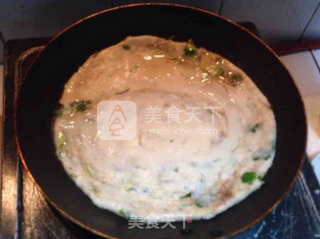 【桃李厨艺】香软酥脆的五香葱花饼的做法步骤：8