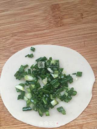 简易版葱油饼的做法步骤：3