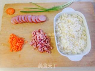 香肠焗饭的做法步骤：1