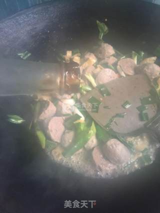 下饭菜--白辣椒炒肉丸的做法步骤：7