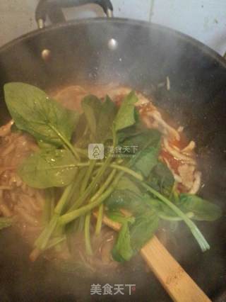 鸡腿蘑炒肉的做法步骤：15