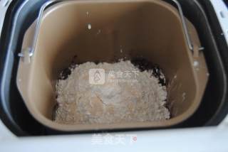 可可芝麻面包的做法步骤：1