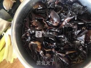 凉拌木耳的做法步骤：2