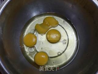海绵蛋糕杯的做法步骤：2