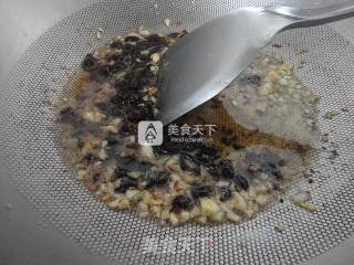 豆豉鲮鱼油麦菜的做法步骤：5