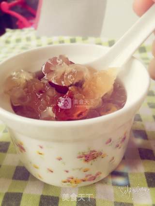 桃胶皂角米银耳糖水的做法步骤：5