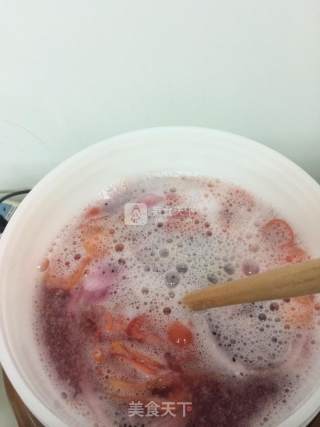 圣女果火龙果酵素的做法步骤：9