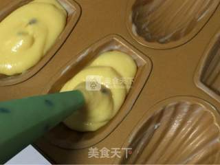 百香果玛德琳蛋糕的做法步骤：12