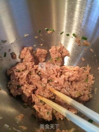 猪肉芹菜馄饨的做法步骤：8