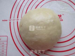 蛋黄牛角包的做法步骤：4