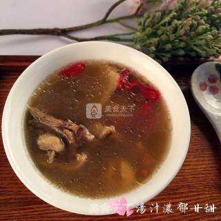虫草花干贝芡实鸭汤的做法步骤：4