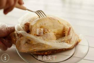 迷迭香柠檬胡椒鸡一厨作铸铁锅版的做法步骤：2