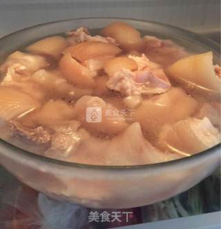 大料焖猪脚的做法步骤：1