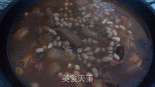软糯可口下饭菜——花生焖蹄膀的做法步骤：5