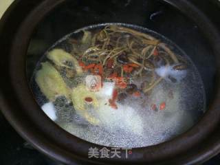 茶树菇芋艿老鸭汤的做法步骤：5