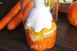 胡萝卜香橙汁鲜榨版的做法步骤：7