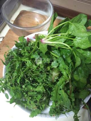 春天的味道（荠菜菠菜爱上蛋）的做法步骤：1