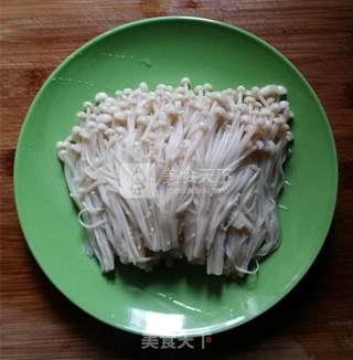 皮蛋剁椒拌金针茹的做法步骤：7