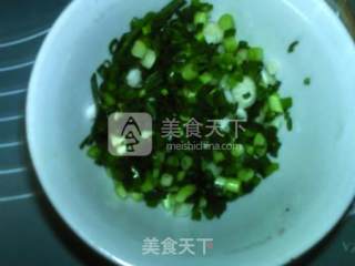 烫面椒盐葱香软饼的做法步骤：5