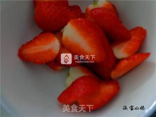 草莓奶油蛋糕的做法步骤：4