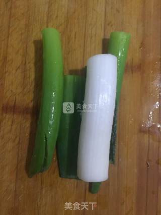 葱香油炒粉的做法步骤：3