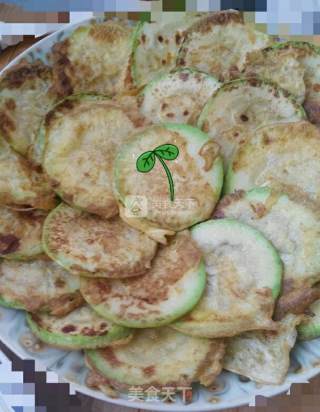 鸡蛋煎西葫芦饼的做法步骤：5