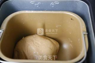面包机做面包的方法（枣泥吐司）的做法步骤：5
