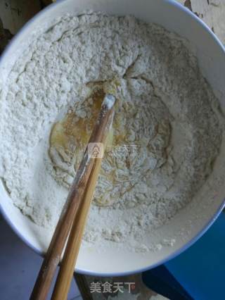 宝宝鸡蛋煎饼的做法步骤：2
