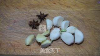 香菇红烧肉的做法步骤：2