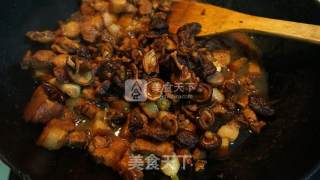 香菇红烧肉的做法步骤：9