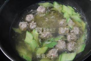 瓜片粉丝肉丸汤的做法步骤：8
