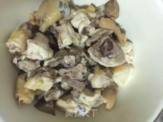 香菇烧鸡的做法步骤：3