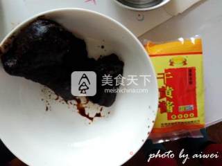炸酱面的做法步骤：2