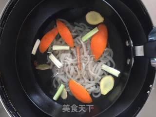 清爽猪皮冻的做法步骤：13