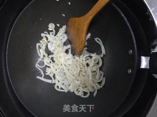 红烧猪皮的做法步骤：1