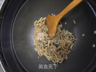 红烧猪皮的做法步骤：2