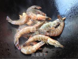 茼蒿炒海虾的做法步骤：6