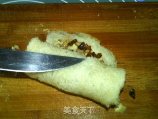 核桃葡萄干肉桂土司卷的做法步骤：11
