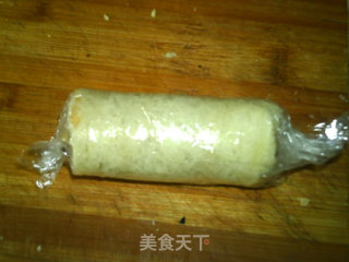 核桃葡萄干肉桂土司卷的做法步骤：12